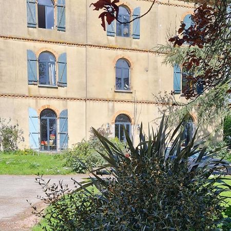 Manoir Du Haut Jusse Vezin-le-Coquet Exterior photo